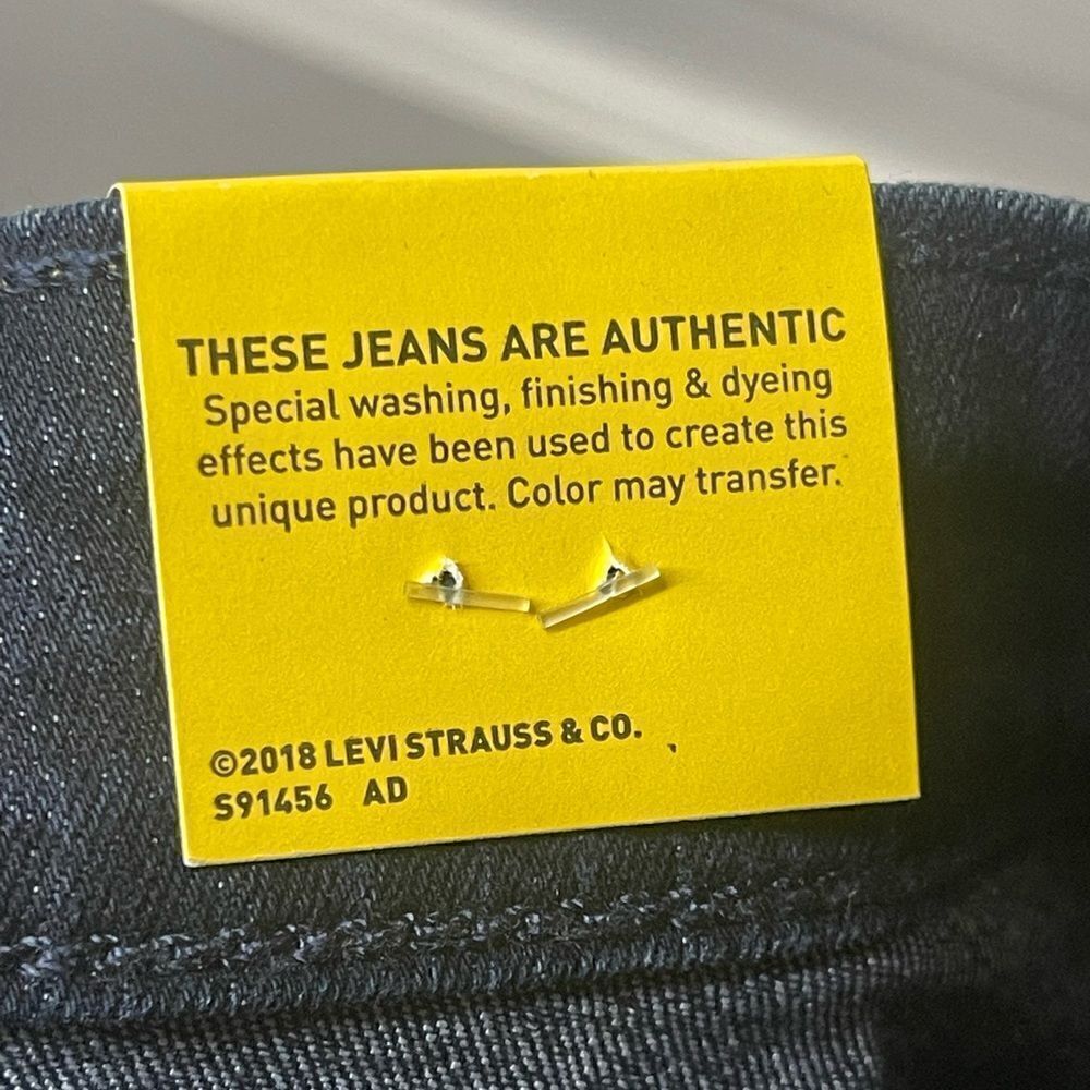 NWTs Signature Levi Strauss Mid-Rise Straight Leg - Picture 12 of 13